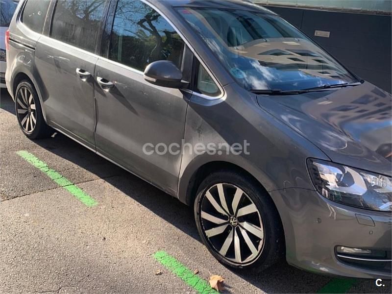 Usado VW Sharan Sportline 150 CV (110 kW) 2017 Gris / plata Monovolumen