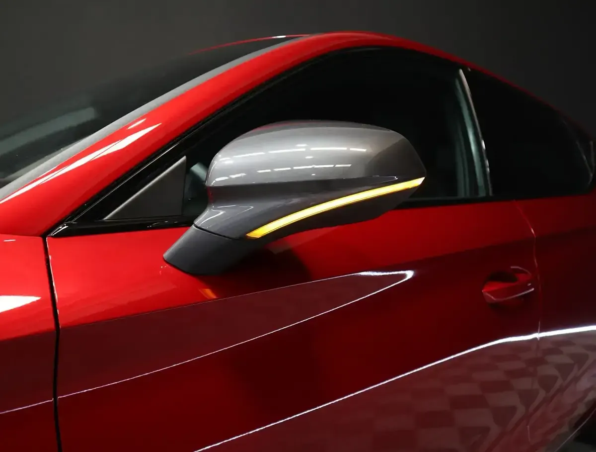 Usado Cupra Leon 150 CV (110 kW) 2024 Rojo