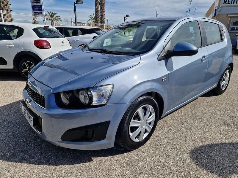 Usado Chevrolet Aveo LS 86 CV (63 kW) 2013 Azul Berlina