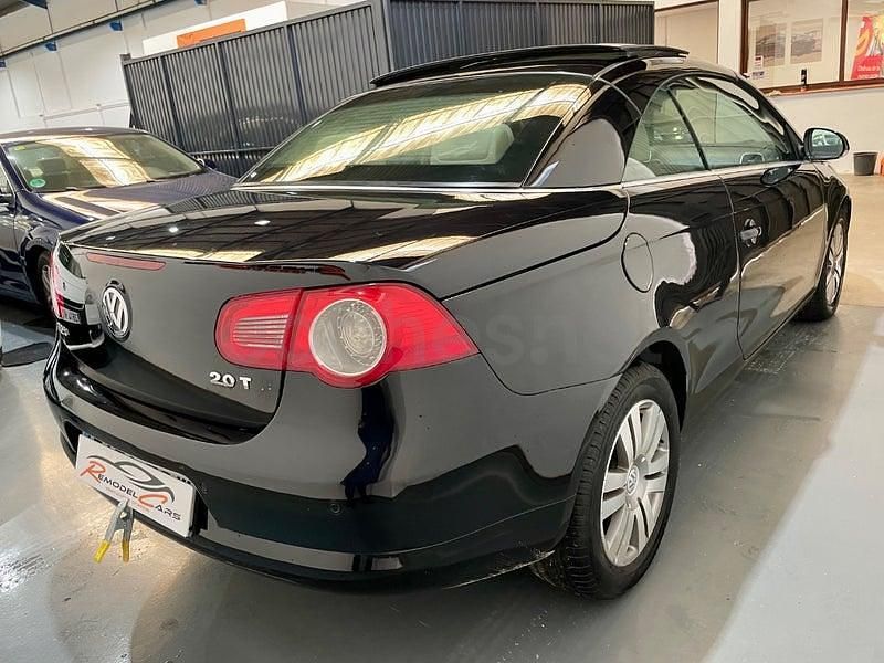 Usado VW Eos Individual 140 CV (102 kW) 2007 Negro Descapotable