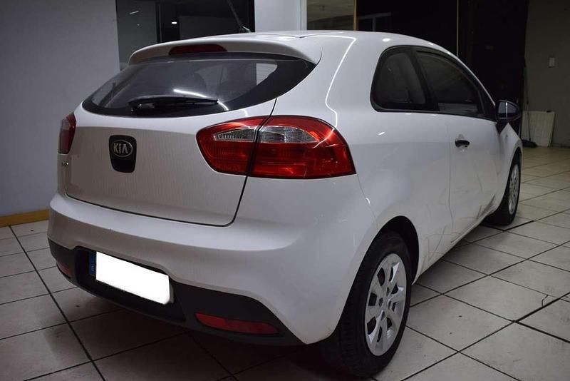 Usado Kia Rio 86 CV (63 kW) 2014 Utilitario