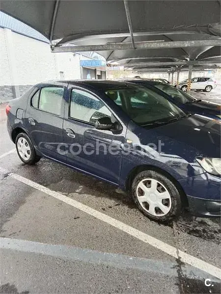 Usado Dacia Logan Ambiance 75 CV (55 kW) 2015 Azul Berlina