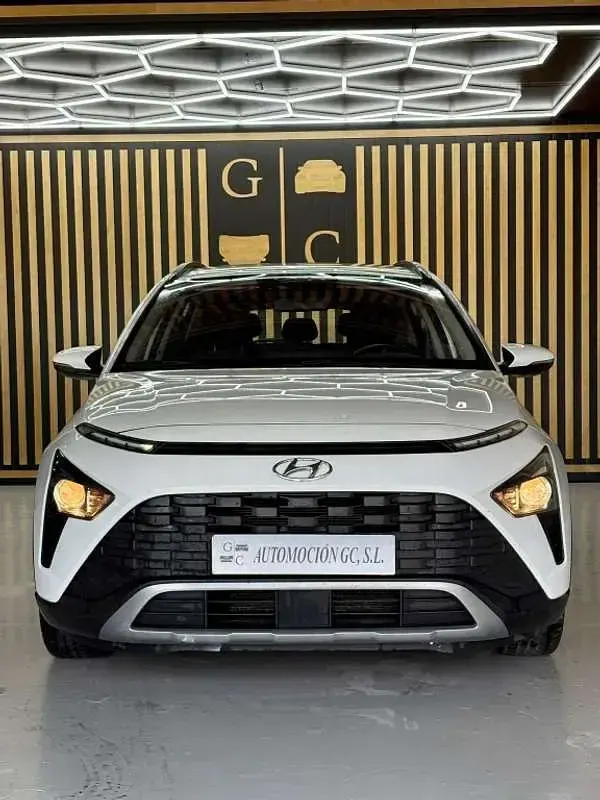 Usado Hyundai Bayon 84 CV (61 kW) 2023 Blanco SUV