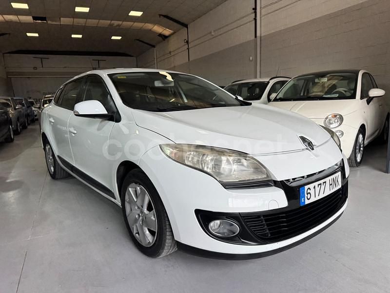 Usado Renault Mégane GrandTour Business 110 CV (80 kW) 2013 Blanco Familiar