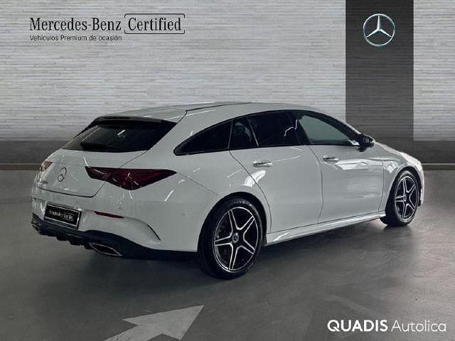 Usado Mercedes CLA200 Shooting Brake 150 CV (110 kW) 2025 Blanco Familiar