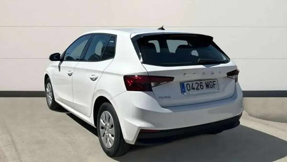 Usado Skoda Fabia Active 80 CV (58 kW) 2023 Blanco Utilitario