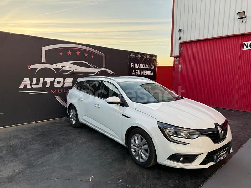 Usado Renault Mégane GrandTour LIMITED 115 CV (84 kW) 2019 Blanco Familiar