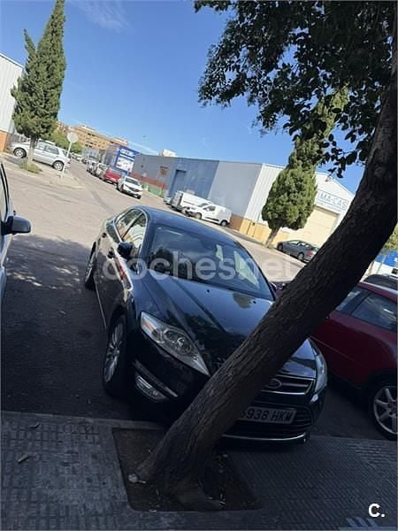 Usado Ford Mondeo Titanium S 163 CV (119 kW) 2012 Negro Berlina