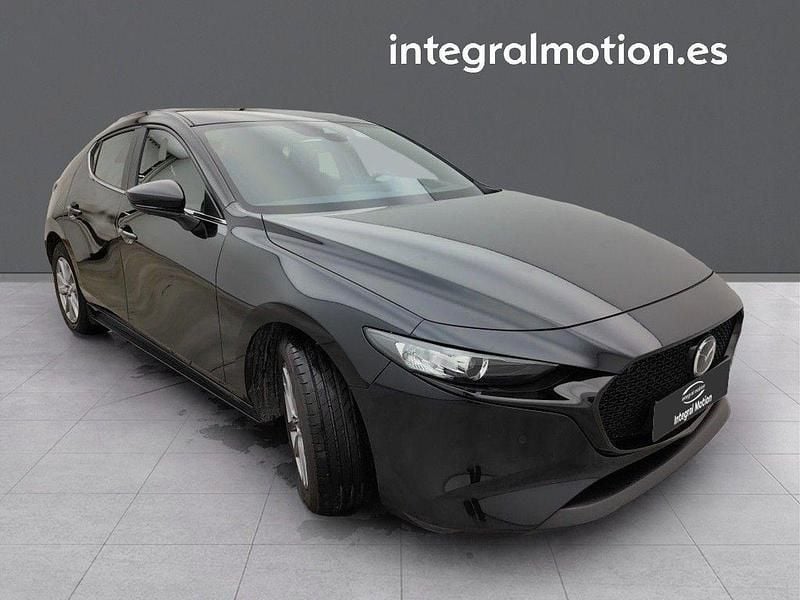Usado Mazda 3 120 CV (88 kW) 2021 Negro Utilitario