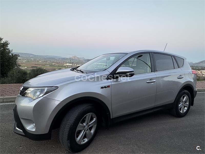 Usado Toyota RAV4 Advance 150 CV (110 kW) 2014 Gris / plata SUV