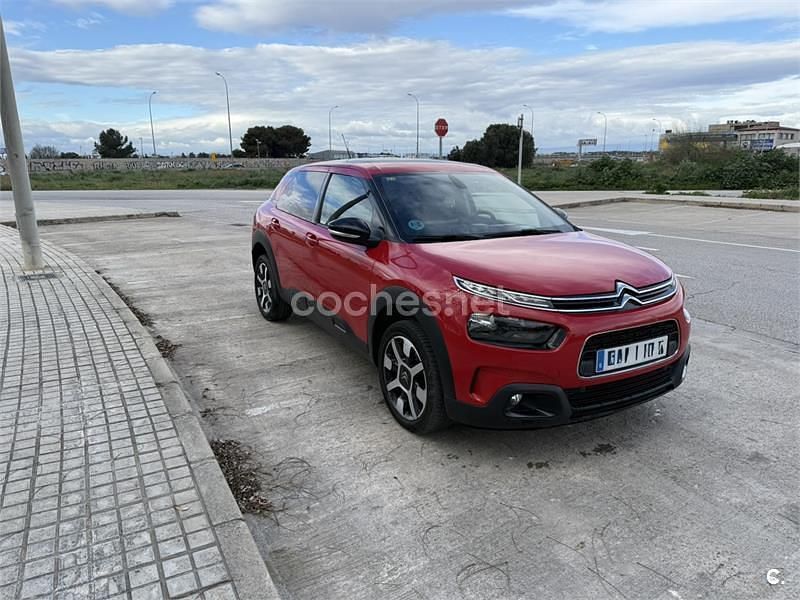 Usado Citroën C4 Feel 110 CV (80 kW) 2018 Rojo Berlina