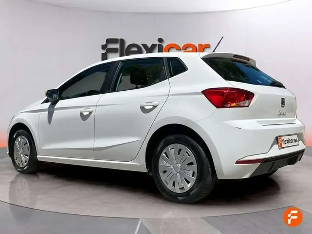Usado Seat Ibiza Reference 80 CV (58 kW) 2024 Blanco Utilitario