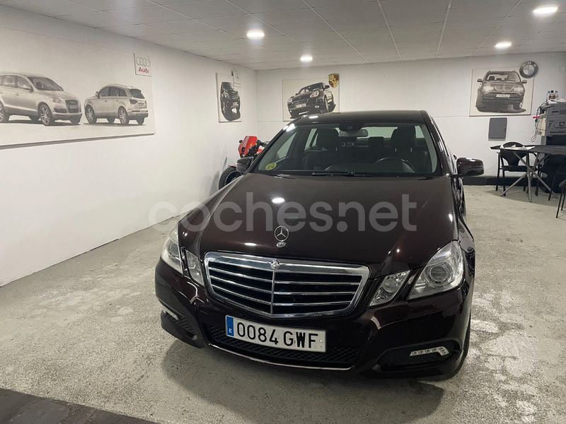 Granate Usado 2010 Mercedes E350 Avantgarde Berlina | 8990 € (Precio justo) - Imagen 1/4