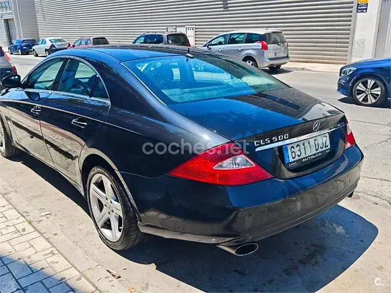 Usado Mercedes CLS500 306 CV (225 kW) 2005 Negro Coupe