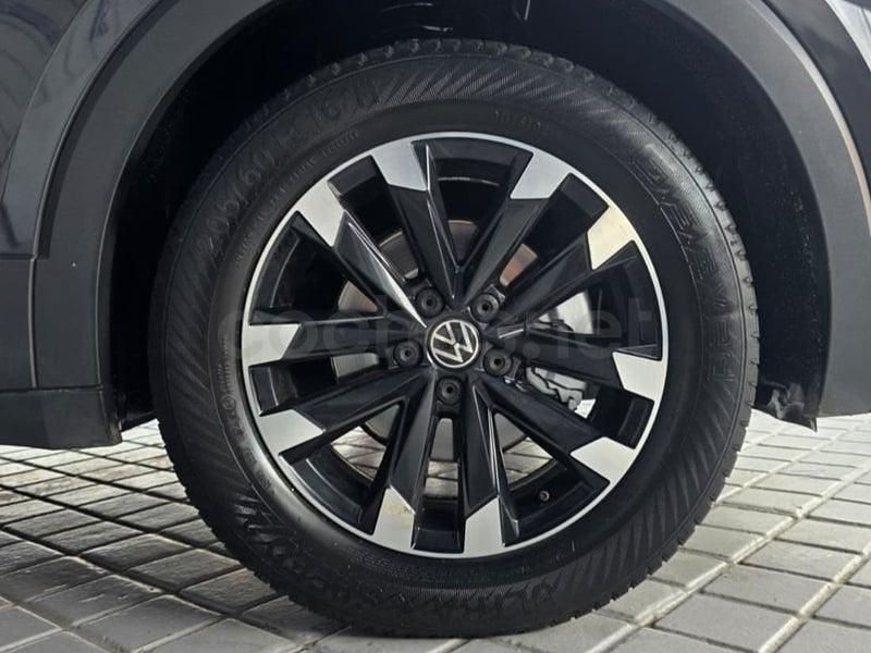 Usado VW T-Cross Sportline 110 CV (80 kW) 2021 Gris / plata SUV