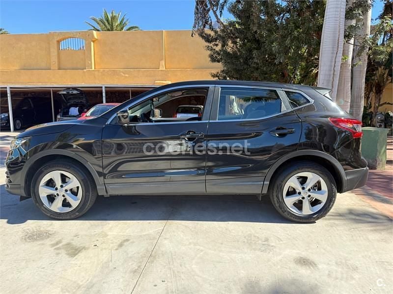 Usado Nissan Qashqai Acenta 115 CV (84 kW) 2018 Negro SUV