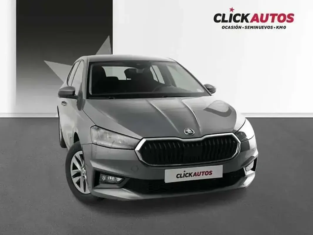 Usado Skoda Fabia Selection 116 CV (85 kW) 2025 Gris Utilitario