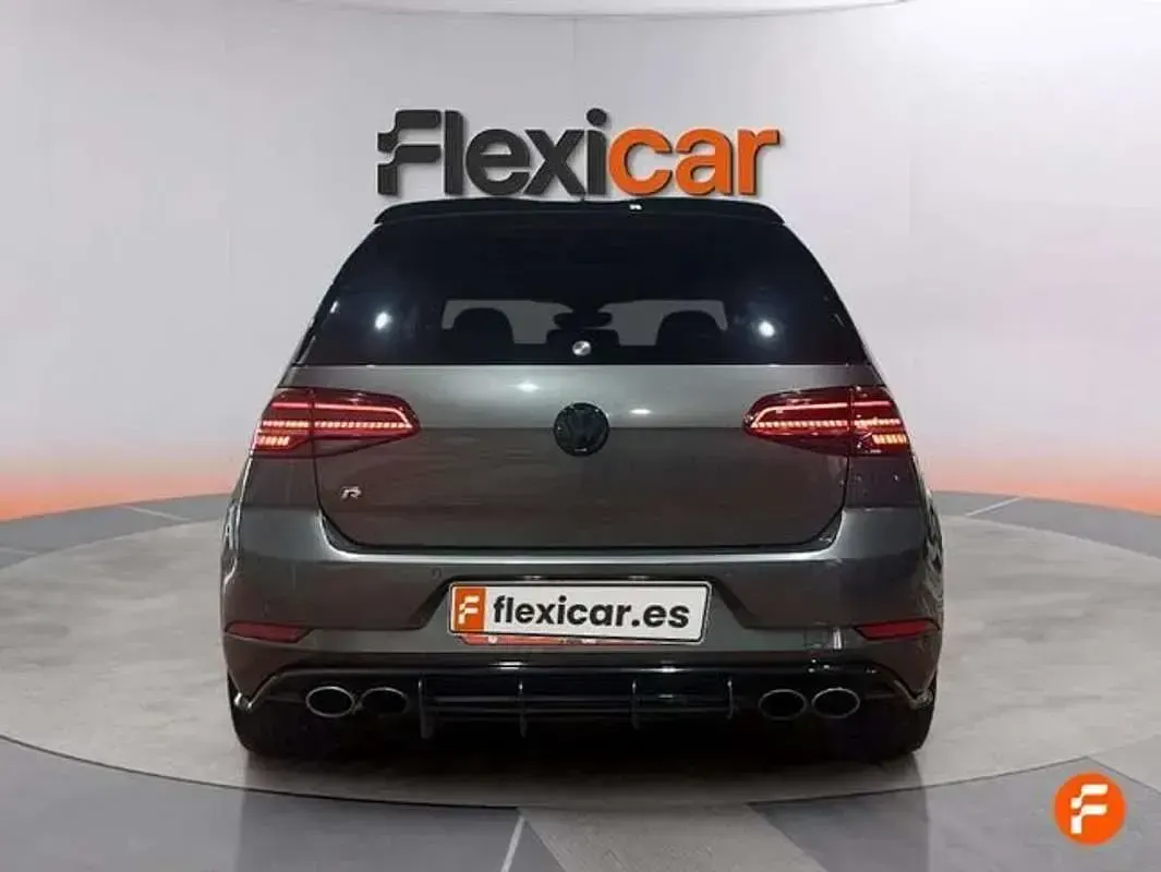 Usado VW Golf VII R 310 CV (228 kW) 2017 Gris Berlina