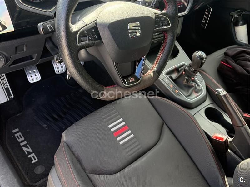 Usado Seat Ibiza FR 150 CV (110 kW) 2018 Blanco Utilitario
