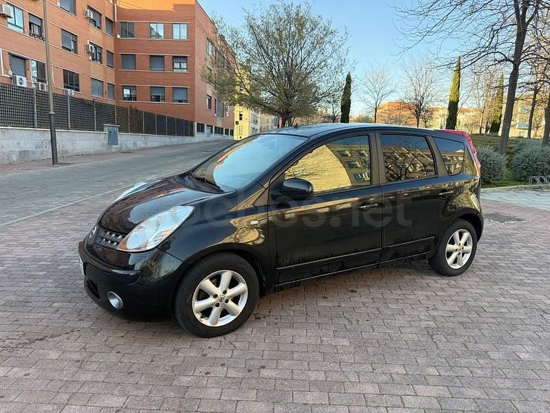 Usado Nissan Note Acenta 88 CV (64 kW) 2007 Negro Utilitario