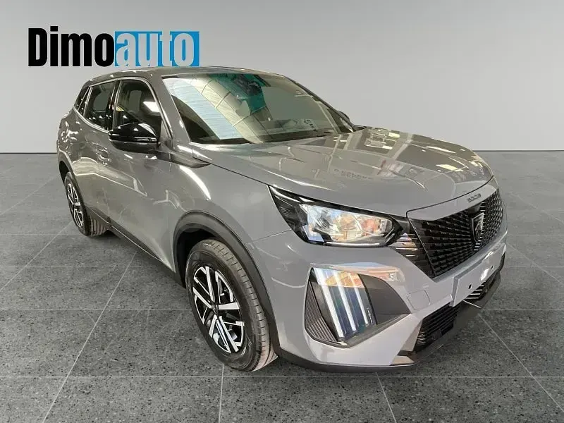 Nuevo Peugeot 2008 Allure 100 CV (73 kW) 2026 Gris / plata SUV