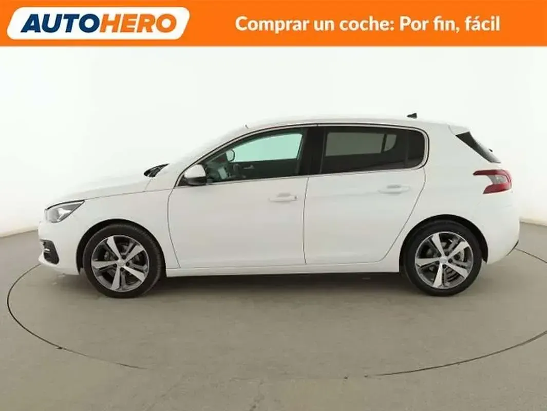 Usado Peugeot 308 Allure 110 CV (80 kW) 2019 Blanco Utilitario