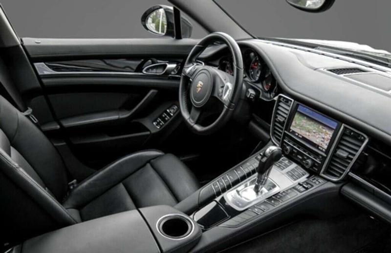 Usado Porsche Panamera 300 CV (220 kW) 2013 Negro Utilitario