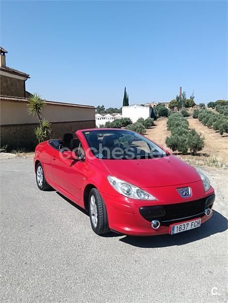 Rojo Usado 2006 Peugeot 307 CC Descapotable | 3500 € (Buen precio) - Imagen 1/4