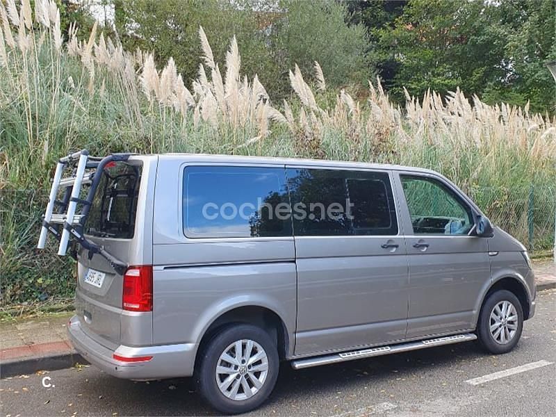 Gris / plata Usado 2016 VW Caravelle Comfortline Monovolumen | 33.500 € (Caro) - Imagen 1/4