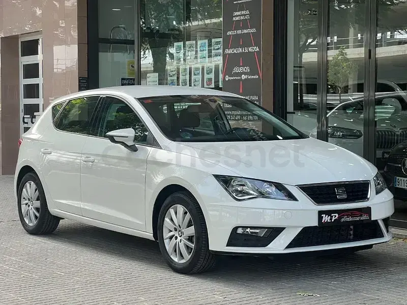 Usado Seat Leon Reference 130 CV (95 kW) 2019 Blanco Berlina