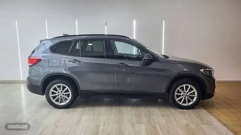 Usado BMW X1 Comfort Edition 116 CV (85 kW) 2022 Azul SUV