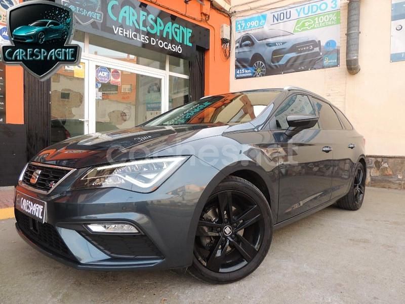 Gris / plata Usado 2019 Seat Leon FR Familiar | 13.900 € (Buen precio) - Imagen 1/4