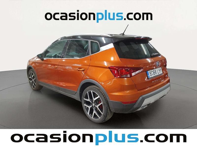 Usado Seat Arona FR 150 CV (110 kW) 2020 Naranja SUV