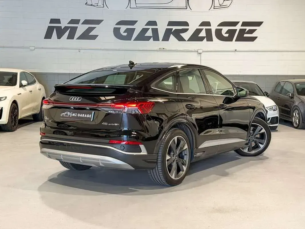 Usado Audi Q4 e-tron S-Line 210 kW (286 CV) 2025 Negro SUV