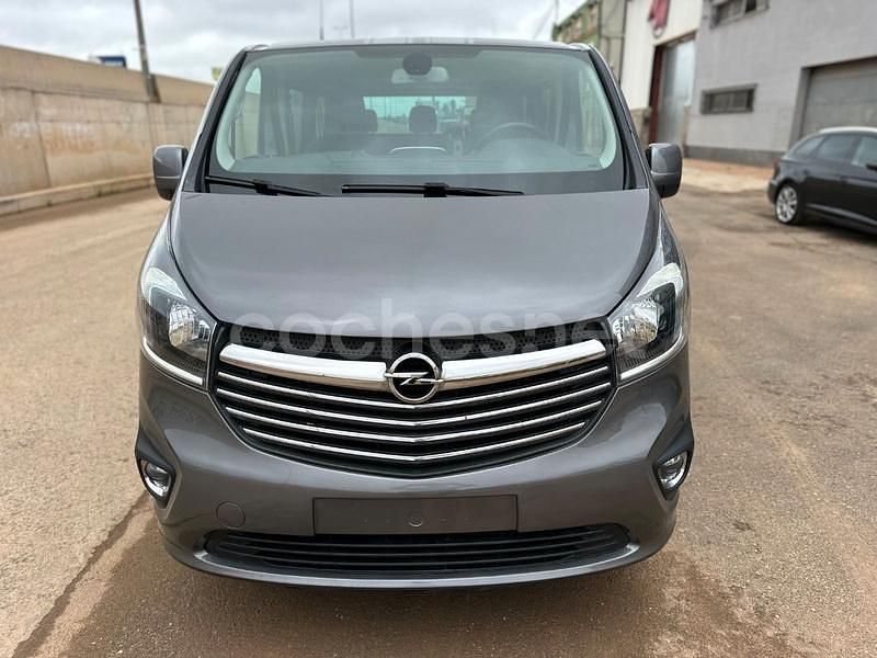 Usado Opel Vivaro 145 CV (106 kW) 2017 Gris / plata Monovolumen