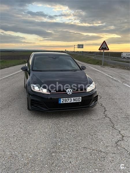Usado VW Golf VII GTI 230 CV (169 kW) 2017 Negro Berlina