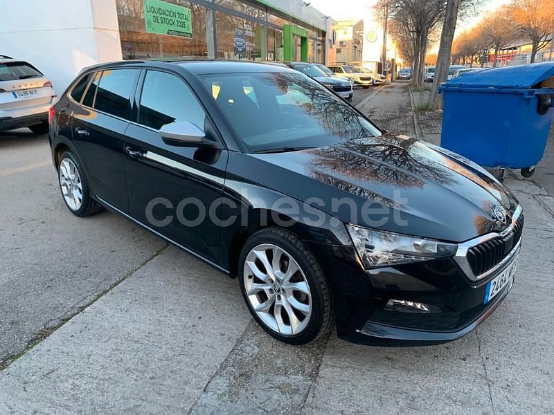 Negro Usado 2023 Skoda Scala Sport Utilitario | 18.990 € (Buen precio) - Imagen 1/4