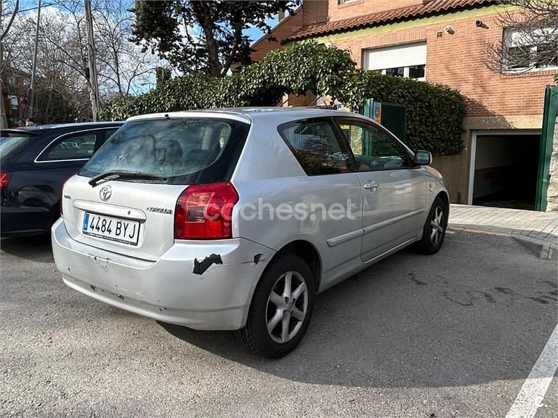 Usado Toyota Corolla Sol 110 CV (80 kW) 2001 Blanco Berlina