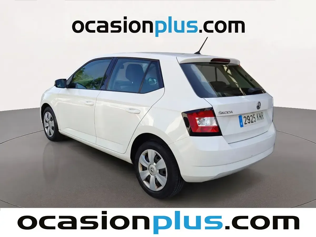 Usado Skoda Fabia Ambition 90 CV (66 kW) 2018 Gris Utilitario