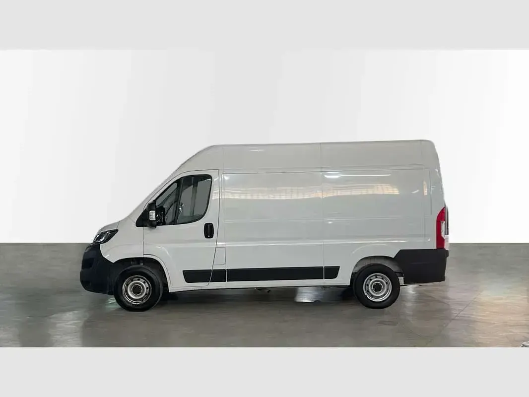 Usado Fiat Ducato 140 CV (102 kW) 2024 Blanco Van