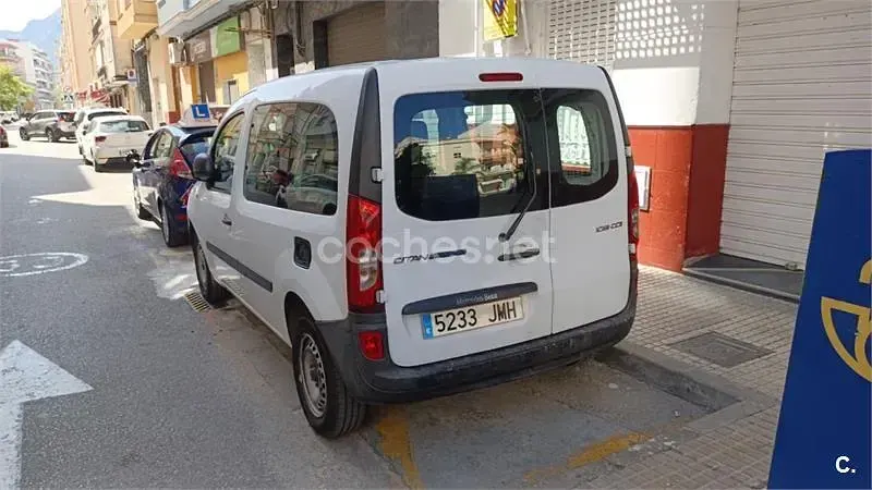 Usado Mercedes Citan 109 90 CV (66 kW) 2015 Blanco Familiar