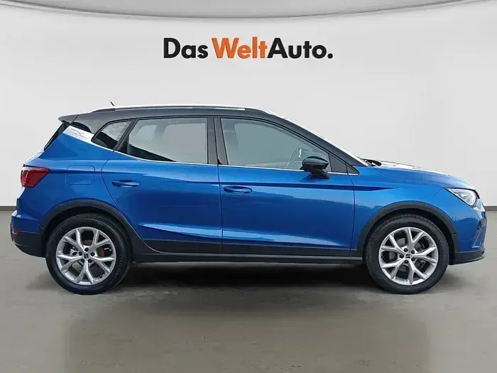 Usado Seat Arona FR 115 CV (84 kW) 2024 Azul SUV