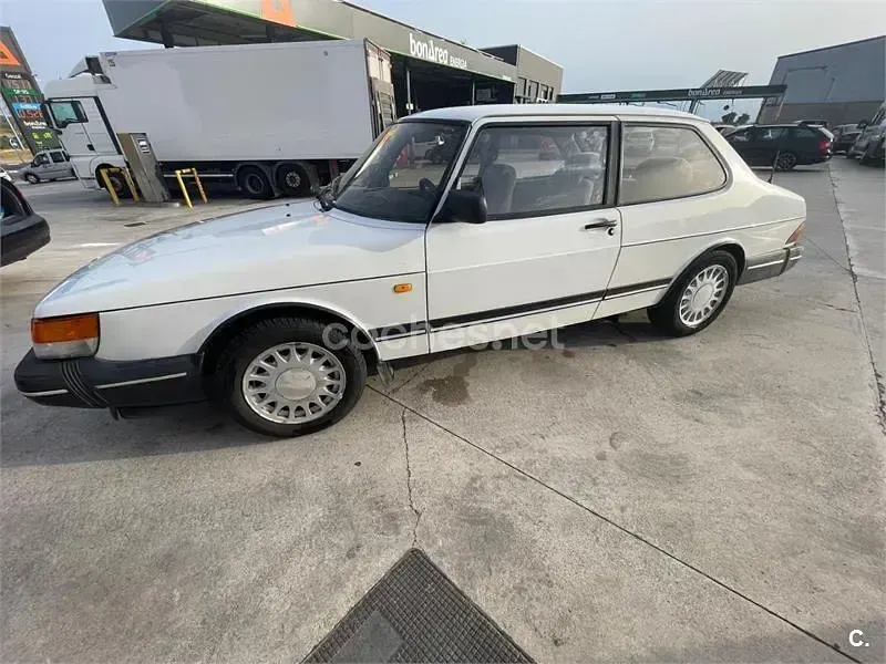 Usado Saab 900 118 CV (86 kW) 1988 Blanco Berlina