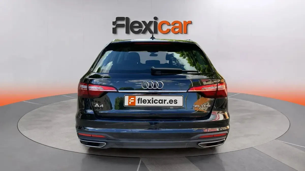 Usado Audi A4 Advanced Plus 150 CV (110 kW) 2023 Negro Familiar
