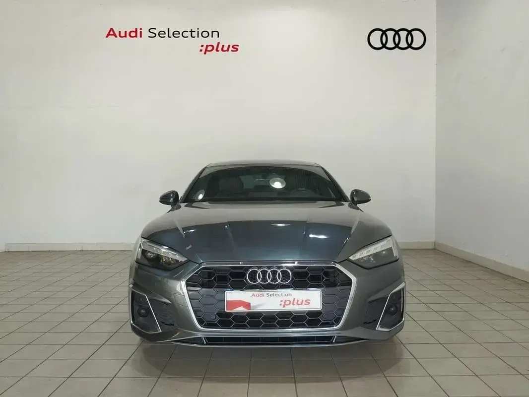 Begagnad Audi A5 Sportback S-Line 163 HK (119 kW) 2022 Grå Halvkombi