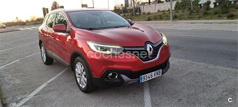 Usado Renault Kadjar Zen 130 CV (95 kW) 2018 Rojo SUV