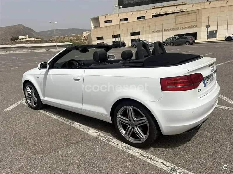 Usado Audi A3 Cabriolet Attraction 140 CV (102 kW) 2012 Blanco Descapotable