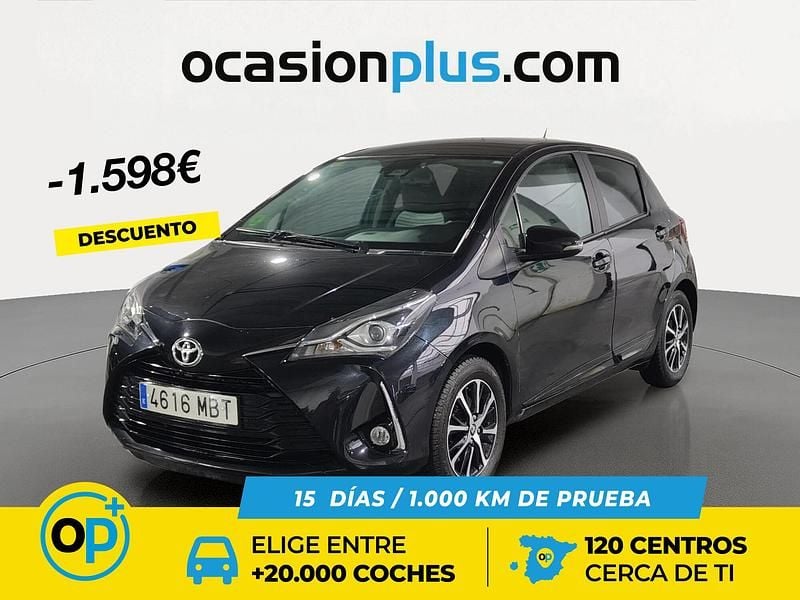 Usado Toyota Yaris Active 111 CV (81 kW) 2019 Negro