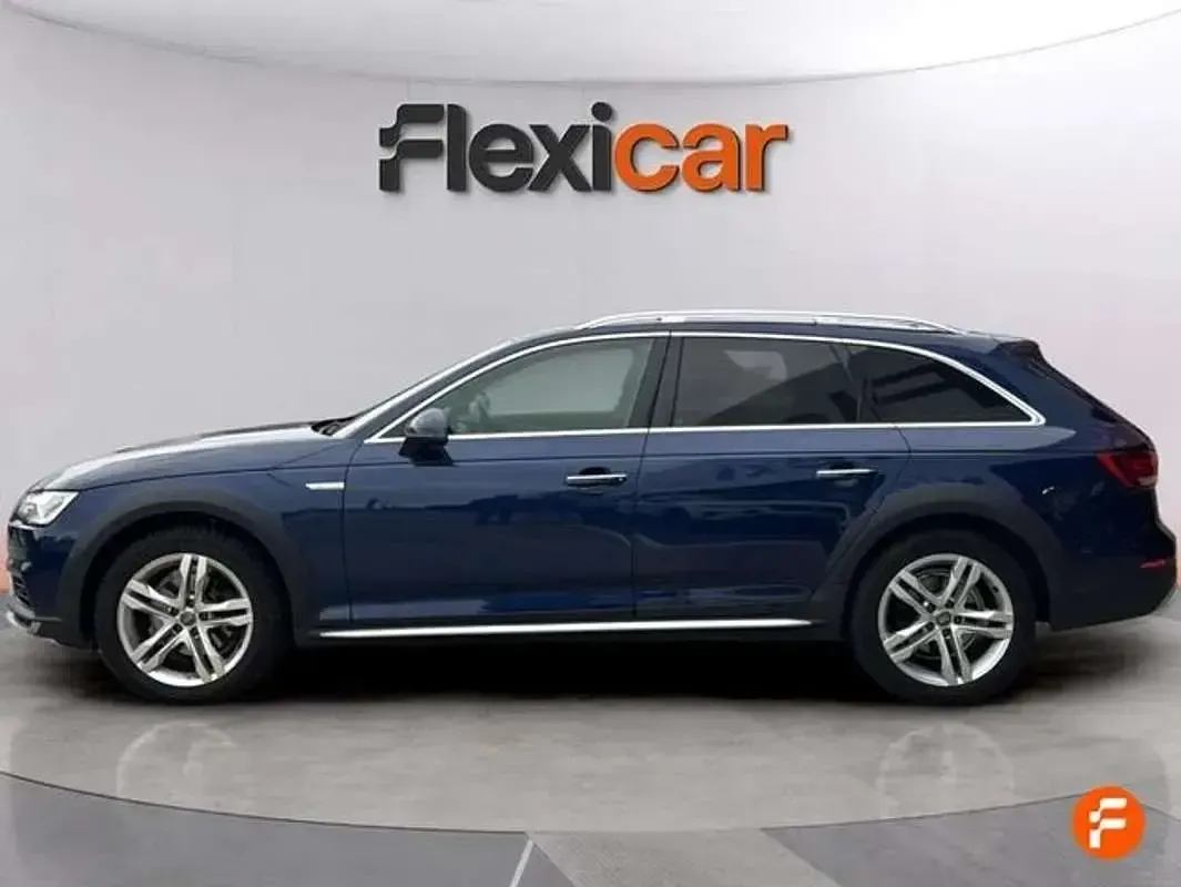 Usado Audi A4 163 CV (119 kW) 2017 Azul Familiar