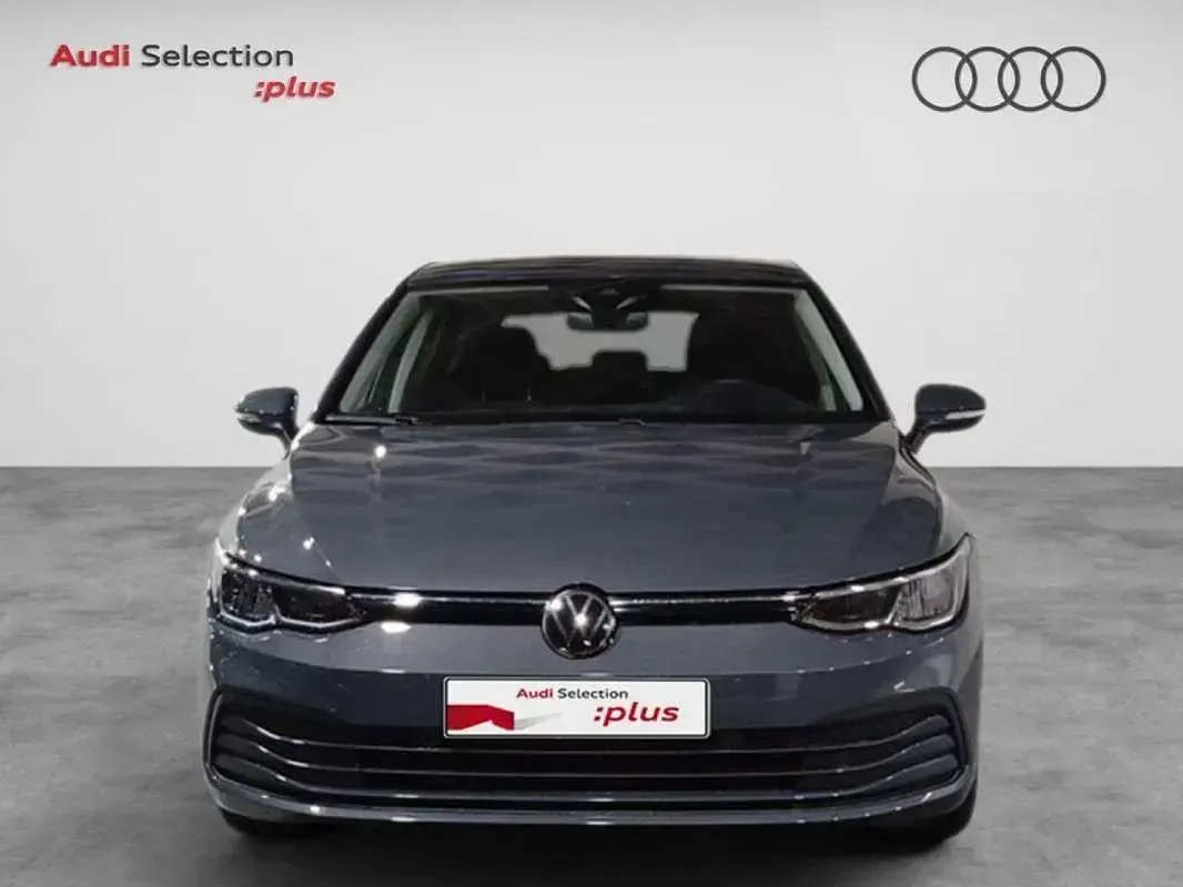 Usado VW Golf VIII Life 116 CV (85 kW) 2024 Gris Utilitario